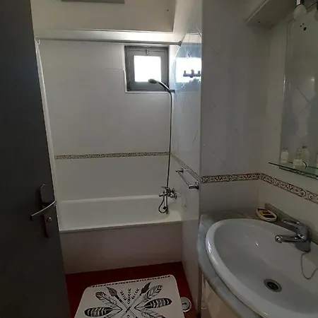 Apartment New In Balaia Gardens
