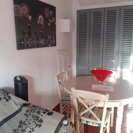 New In Balaia Gardens Apartment *